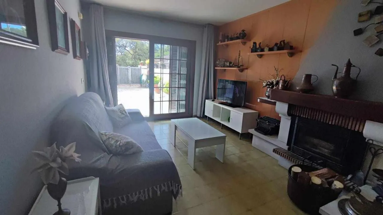 Casa Aurora, Piscina , Wifi, Jardin 5-6 Pax Villa Girona Semesterbostad