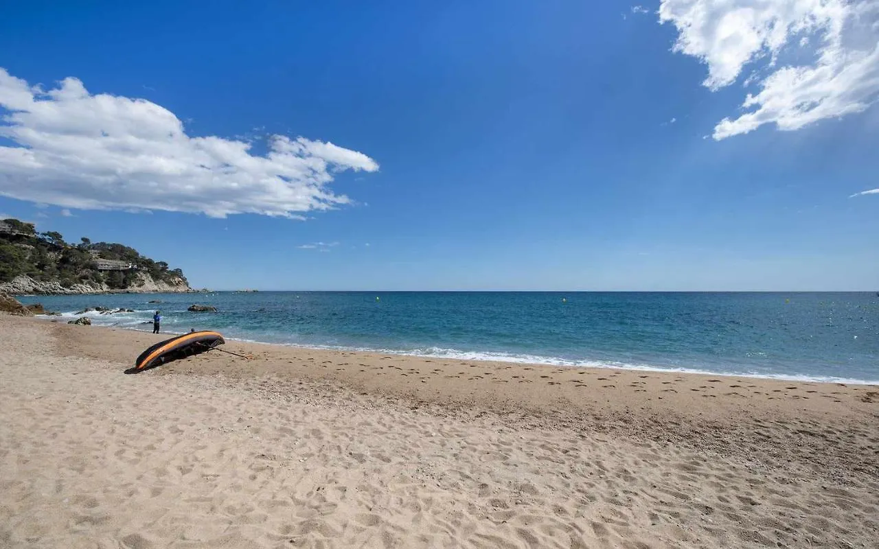 Semesterbostad Casa Aurora, Piscina , Wifi, Jardin 5-6 Pax Villa Girona Spanien
