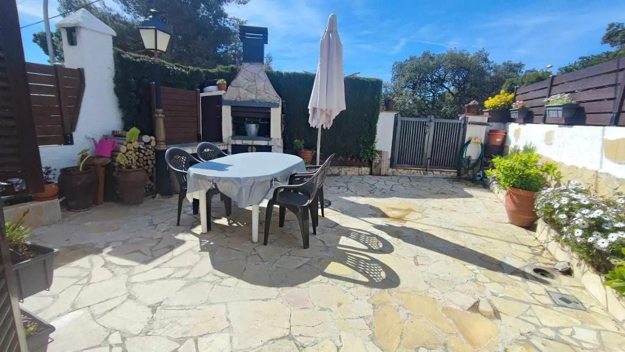 Semesterbostad Casa Aurora, Piscina , Wifi, Jardin 5-6 Pax Villa Girona
