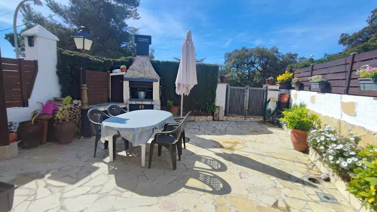 Casa Aurora Piscina Wifi Jardin 56 Pax Villa Girona 0*,