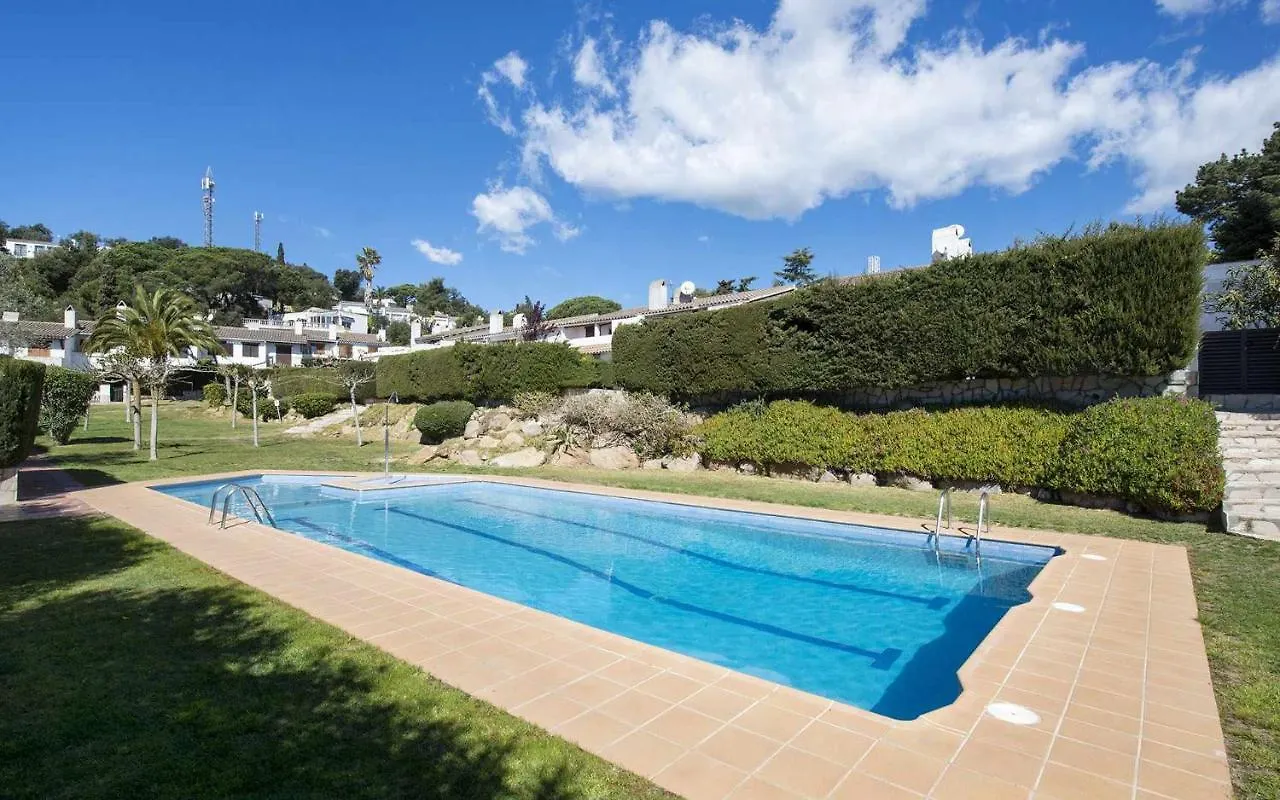 Casa Aurora Piscina Wifi Jardin 56 Pax Villa Girona 0*,