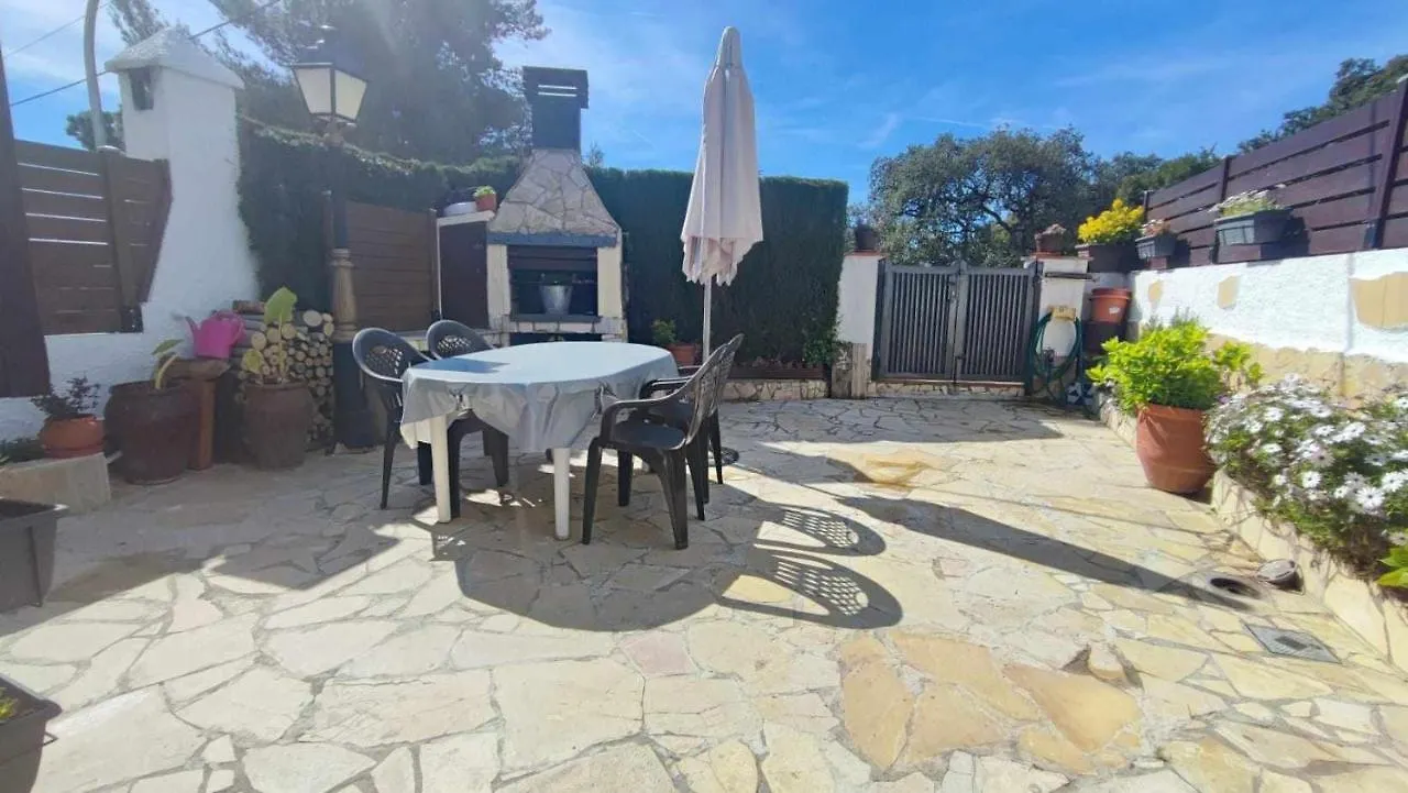 Casa Aurora Piscina Wifi Jardin 56 Pax Villa Girona